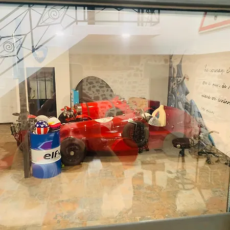 Superbe Loft Jacuzzi Cinema Сasa de vacaciones Néris-les-Bains