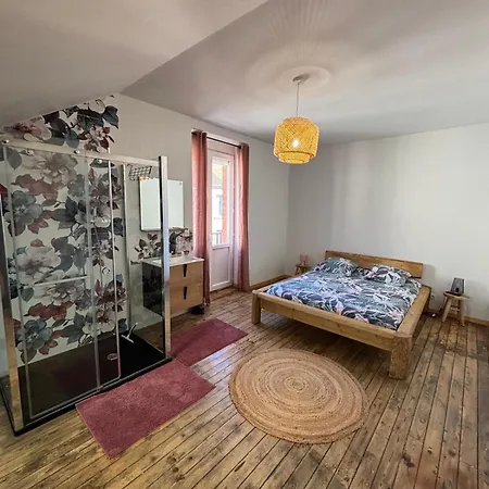 Superbe Loft Jacuzzi Cinema Сasa de vacaciones